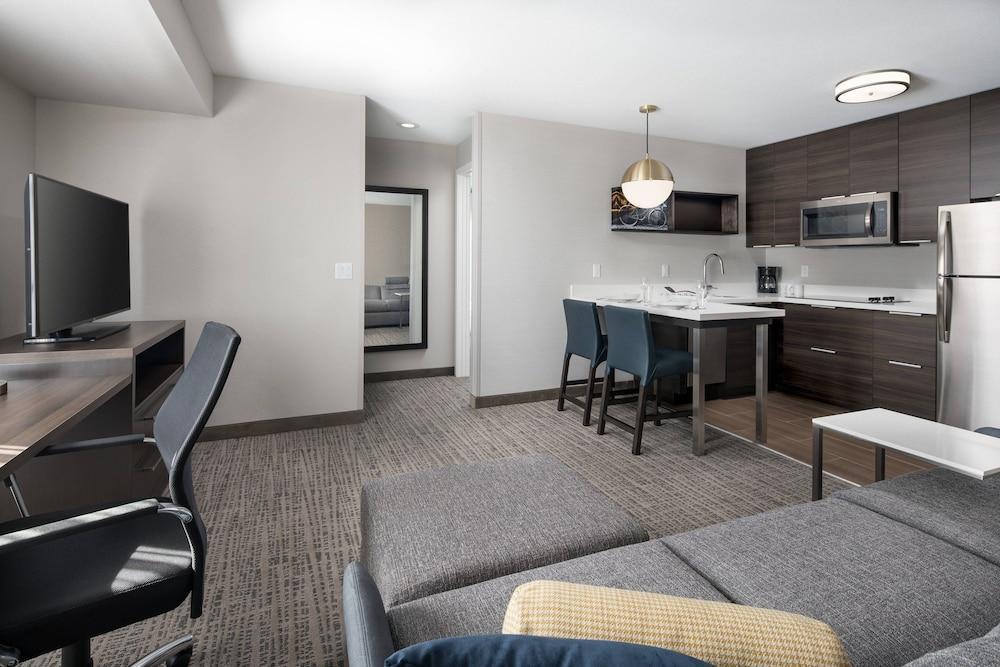 Residence Inn By Marriott Detroit Farmington Hills Exterior photo