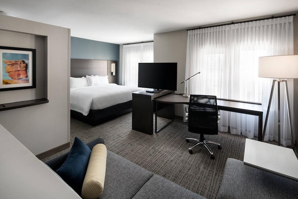 Residence Inn By Marriott Detroit Farmington Hills Exterior photo